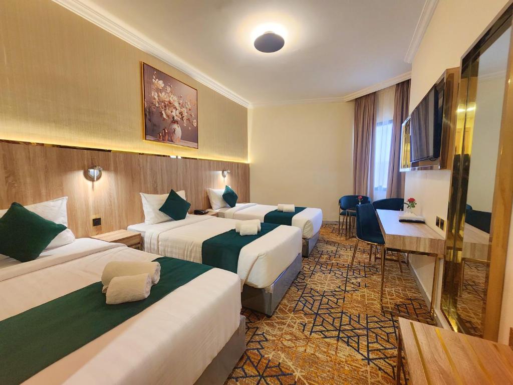 Triple Room